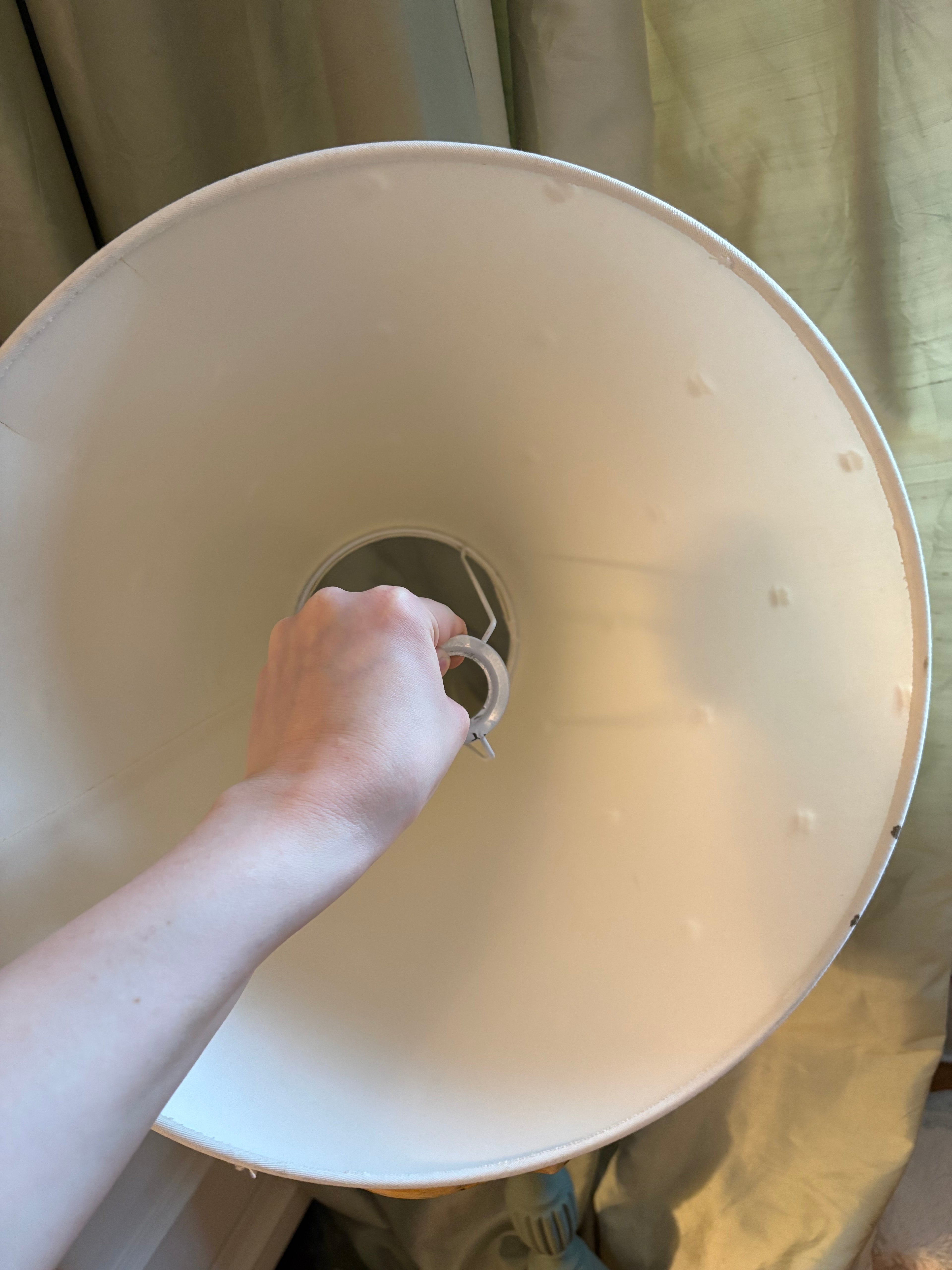 Abat-jour plumetis blanc