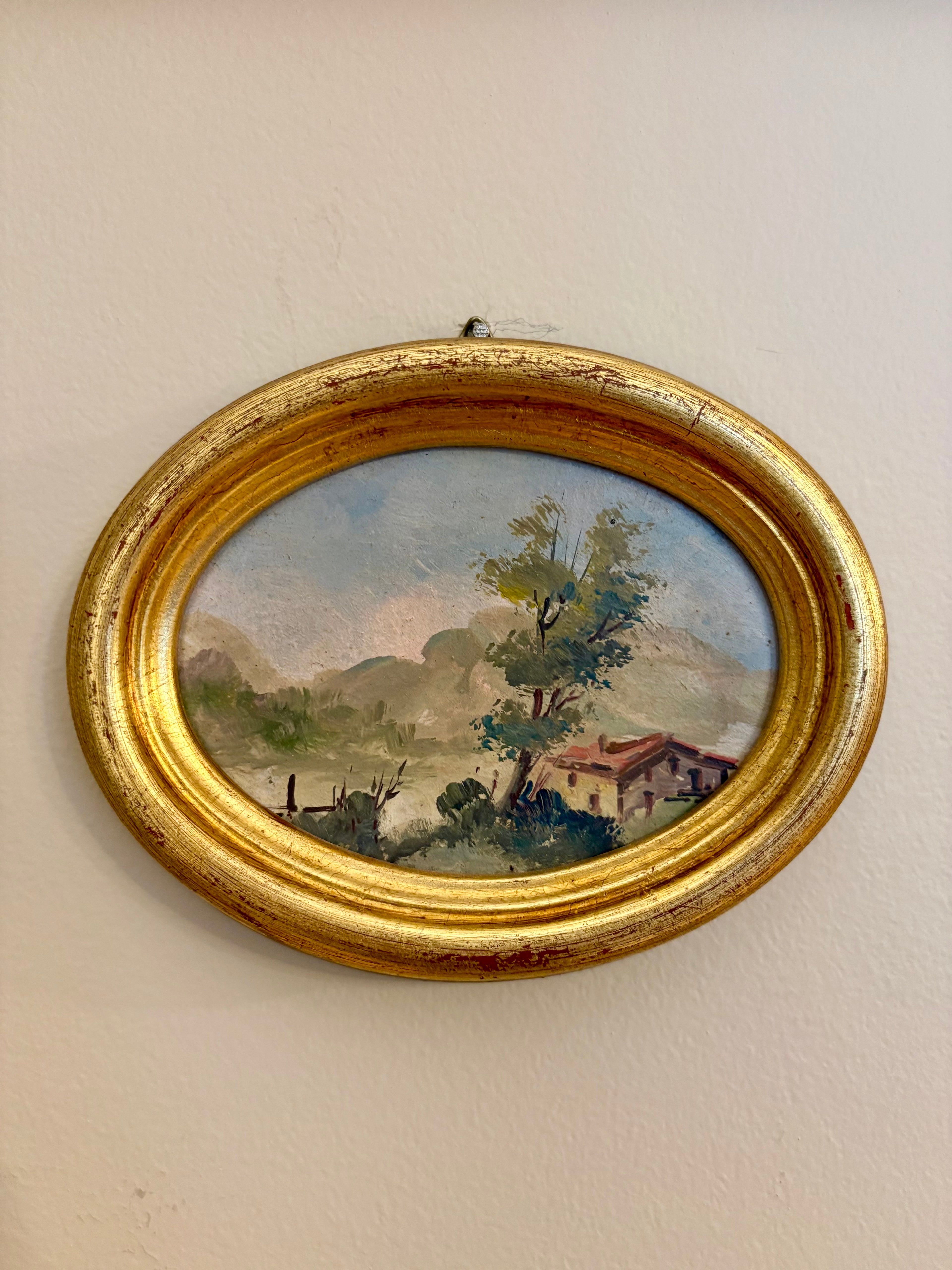 Petit paysage ancien – Huile sur panneau, cadre ovale doré