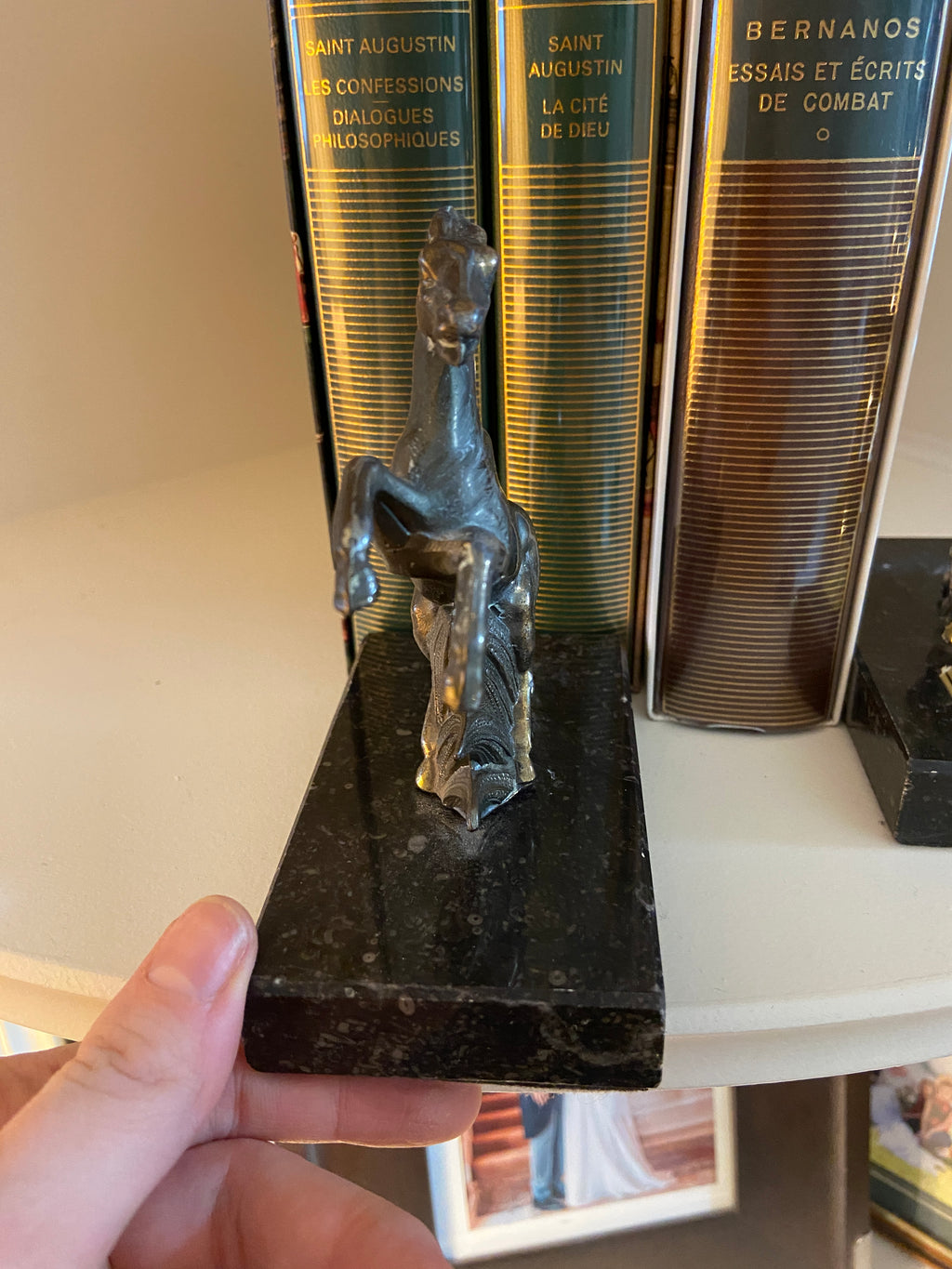 Duo de Cales-Livres en Marbre & Bronze – Cheval Cabré (12 cm)