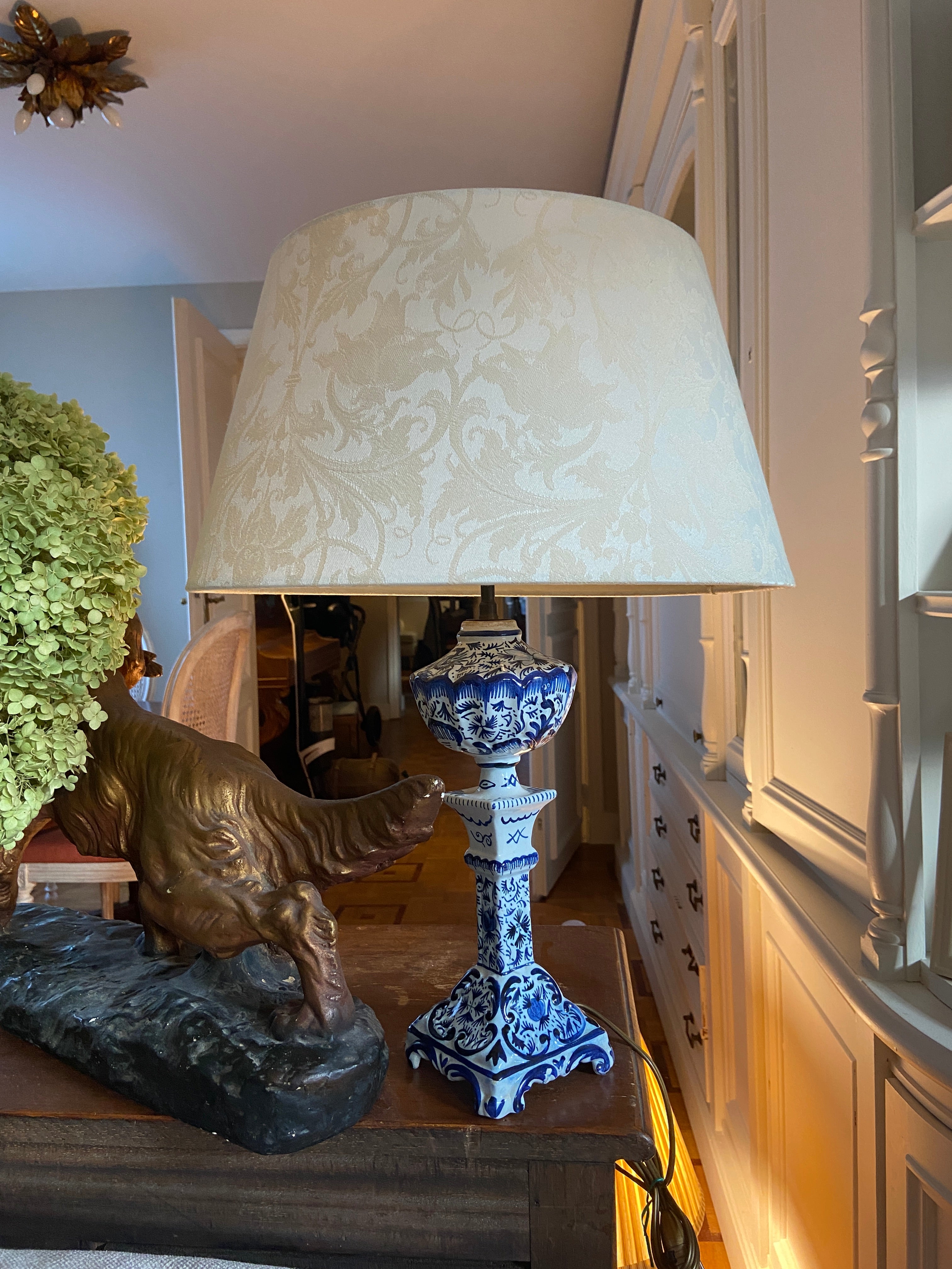 Lampe ancienne peinte à la main