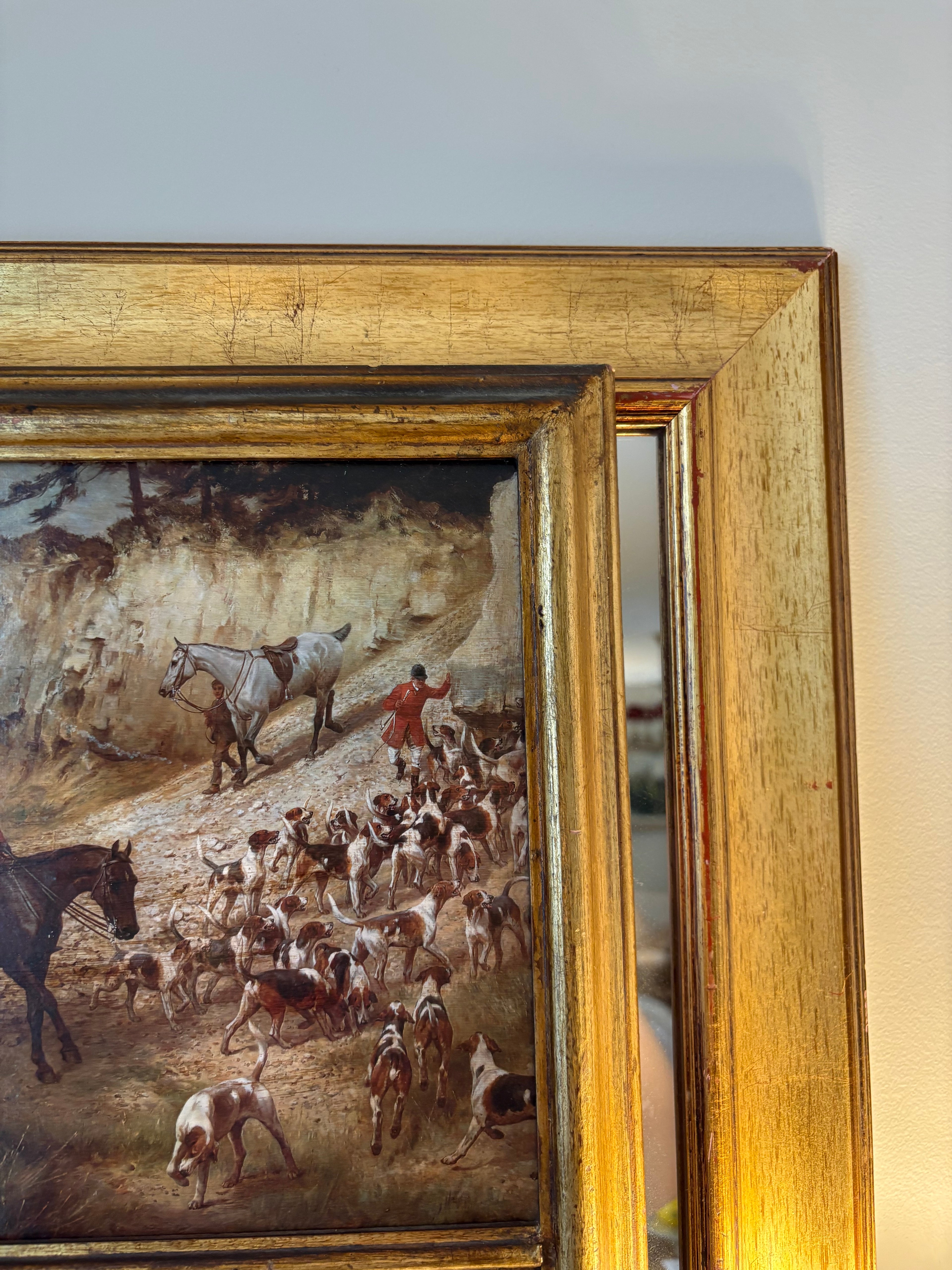 Trumeau ancien en bois doré – Scène de chasse