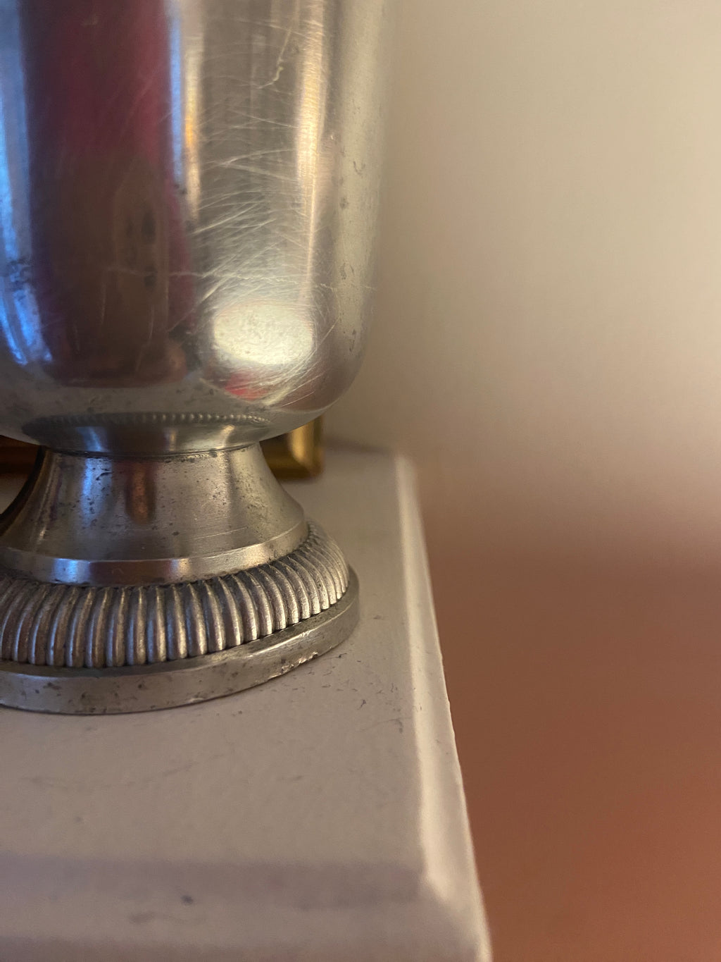 Timbale en étain ancienne