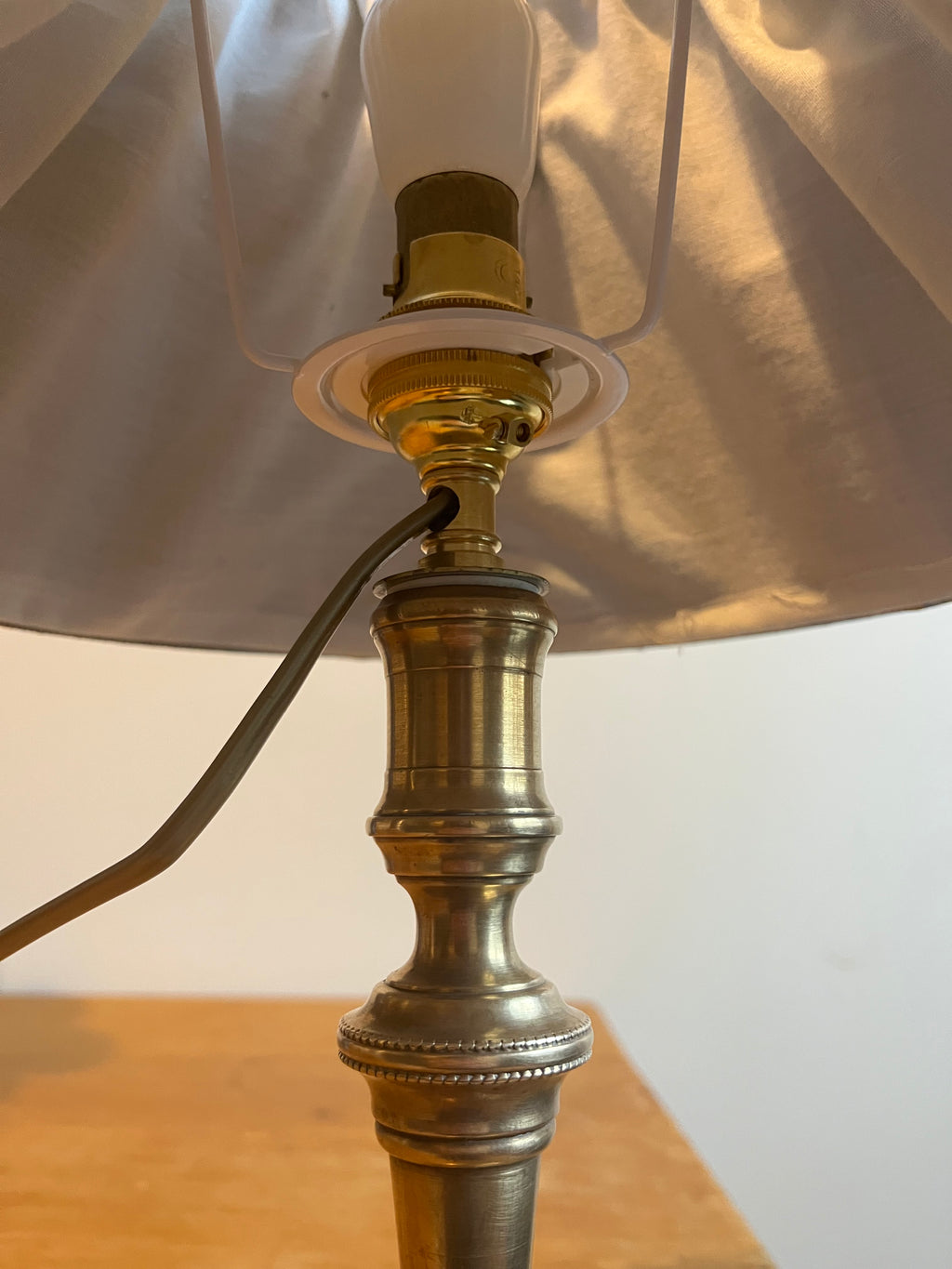 Lampe bougeoir en laiton – pièce unique signée Marie Demeures