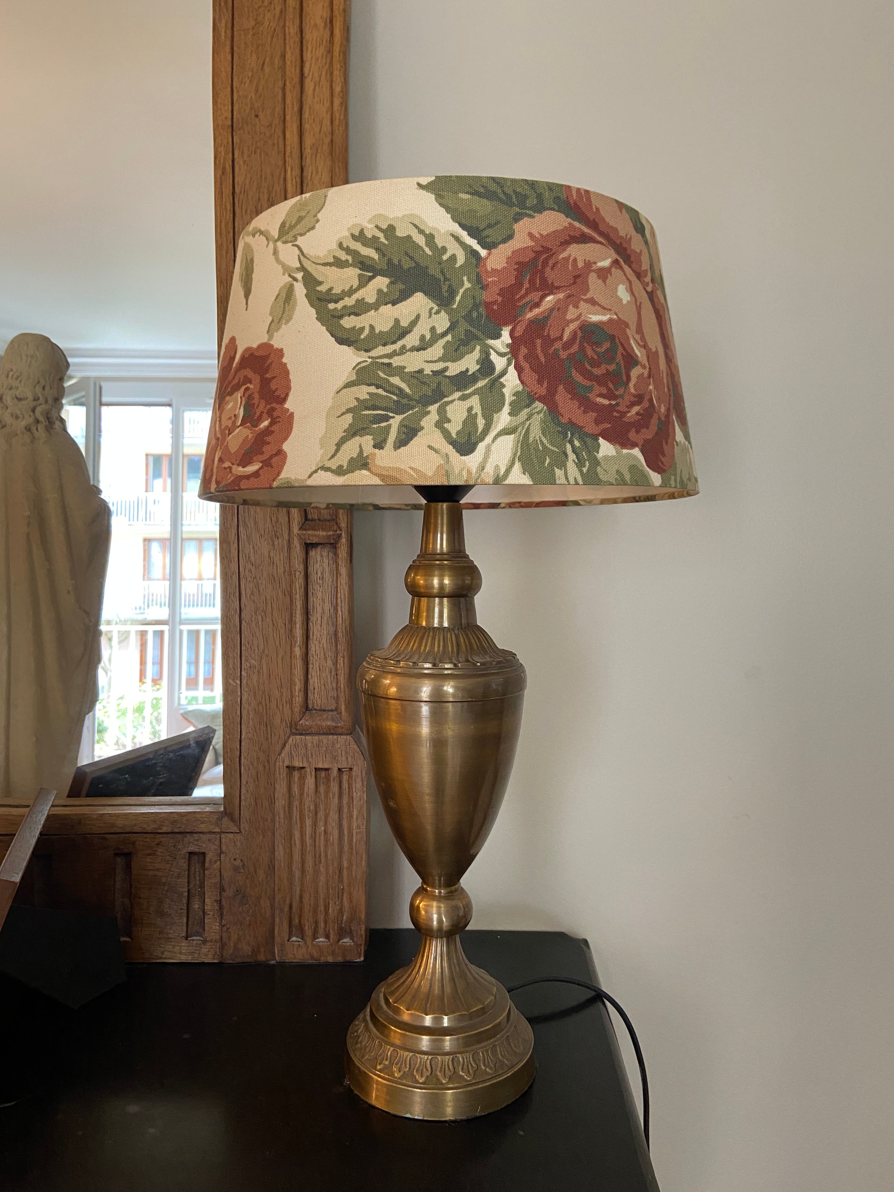 Lampe laiton et son abat-jour fleuri