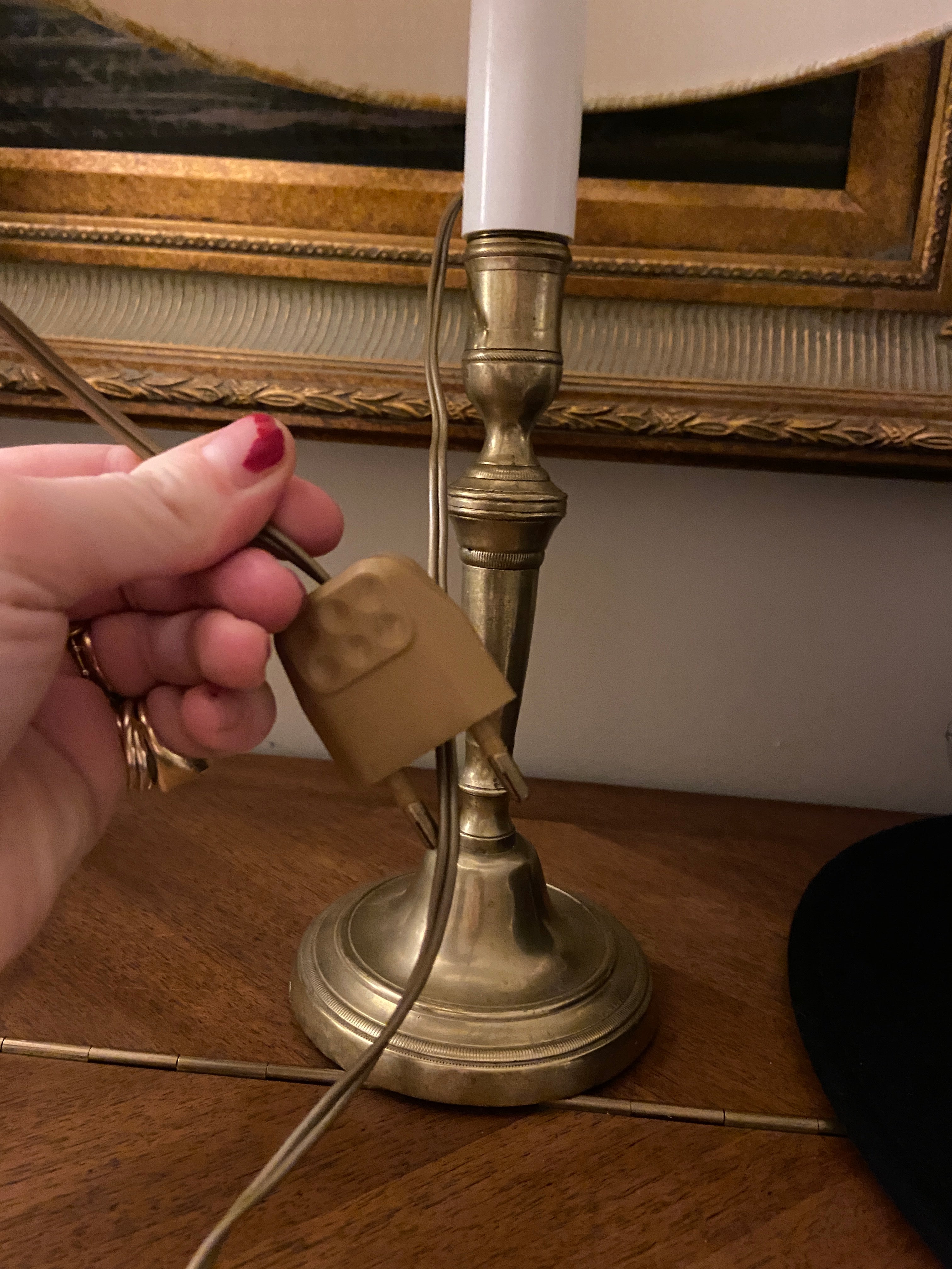 Lampe ancien bougeoir et son abat-jour petit carreaux