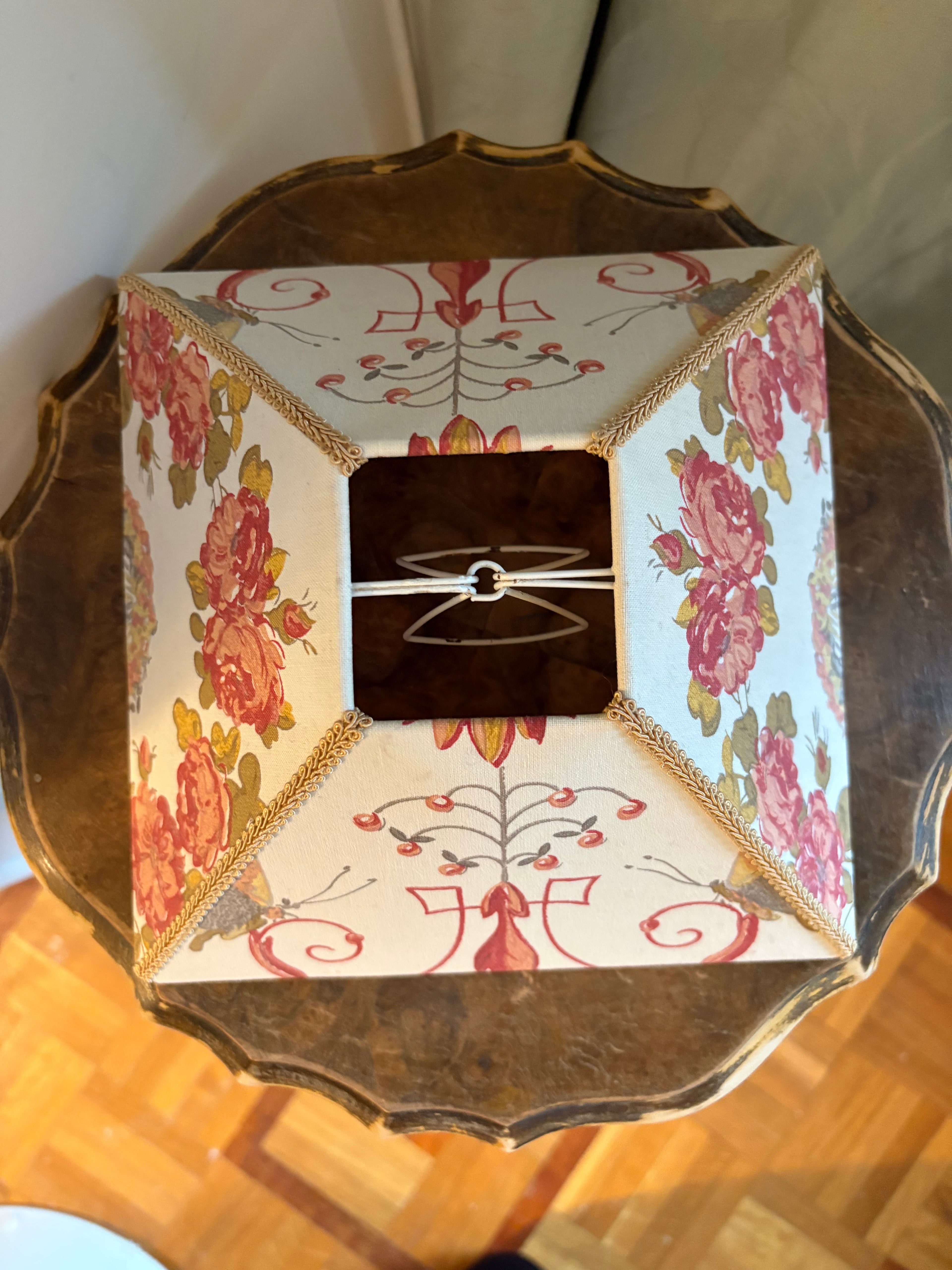 Abat-jour pince fleuri