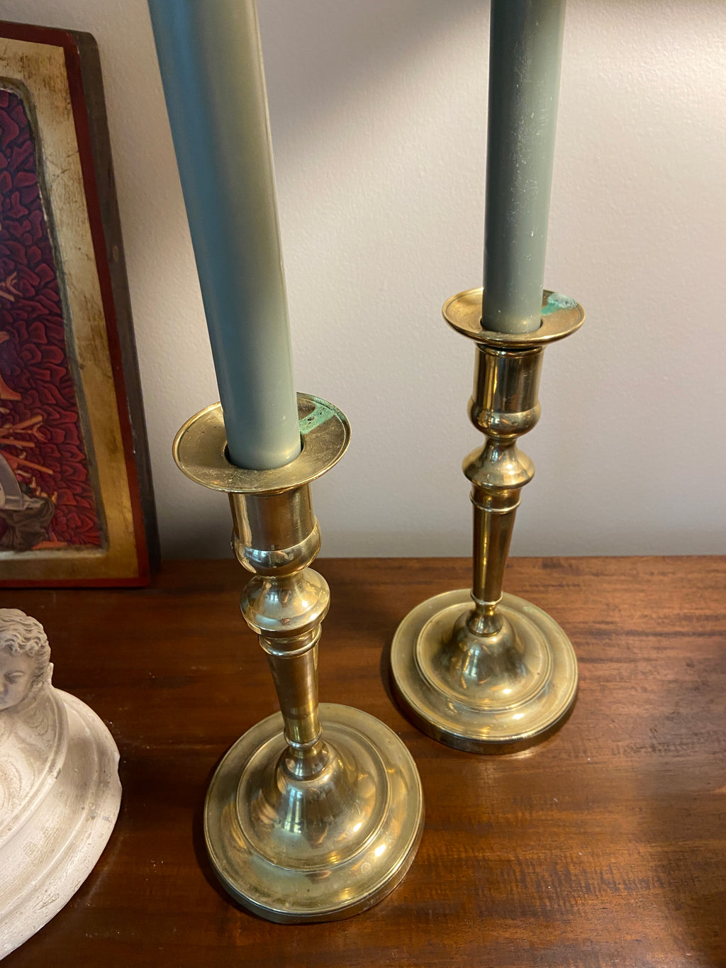 Paire de bougeoirs laiton